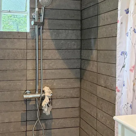 بيت للعطل 1 Bedroom Gorgeous In
